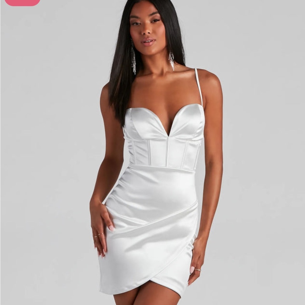 Araceli Plunge Neck Satin Formal Dress